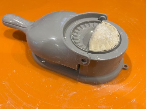MASZYNKA DO LEPIENIA PIEROGÓW 7,5cm PIEROGOWNICA 3291 