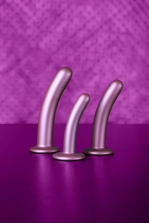 Smooth Silicone G-Spot Dildo - 7'' / 17 cm